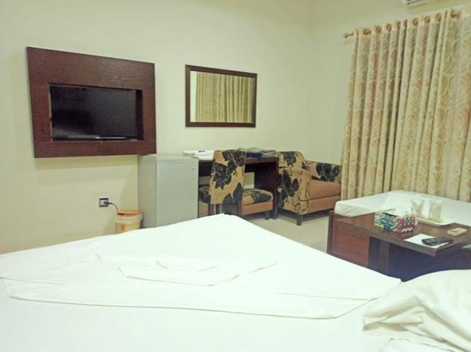 Hotel Silver Sand Multan Exteriör bild
